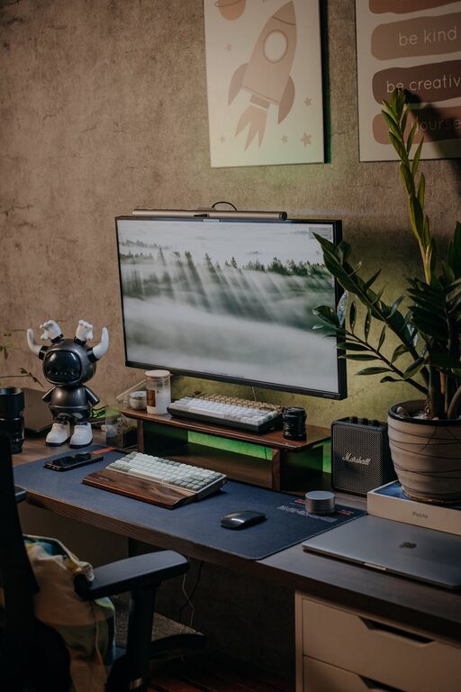 Tips for Creating a Cozy and Functional Home Office Space